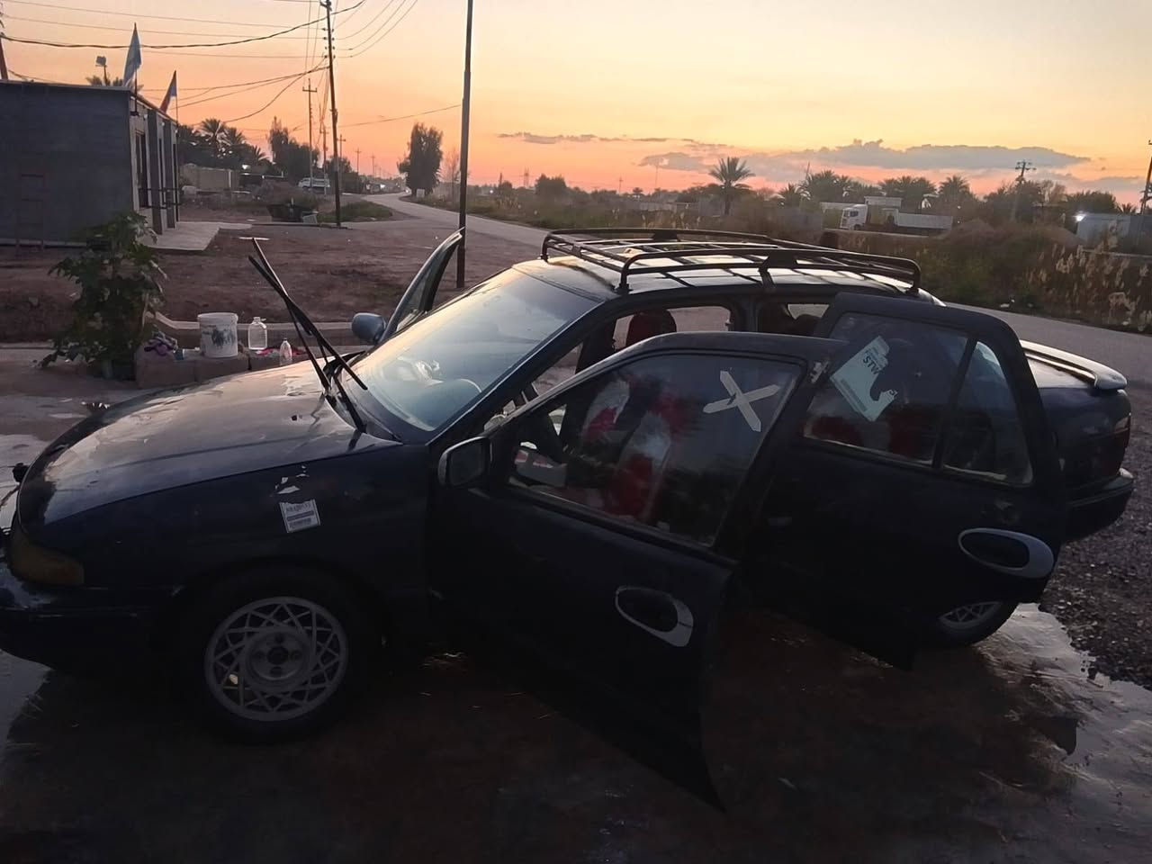 سلام عليكم؟ كيا سفيا موديل 92؟سنويه لل 30 رقم دولي تحويل ثاني يوم؟؟ كير محرك صدر نضيفات داخل حلو؟ تخم تاير كهربائيات كله شغال مسجل سماعات؟ ومشط ستيرن ينكط دهن ؟ عضمت السيارة حلوه كاعده يرادله صبح فقط؟؟ السعرر 23 وبيه مجال؟؟ الاستفسار ***********؟؟ العنوان ديالى الخالص
