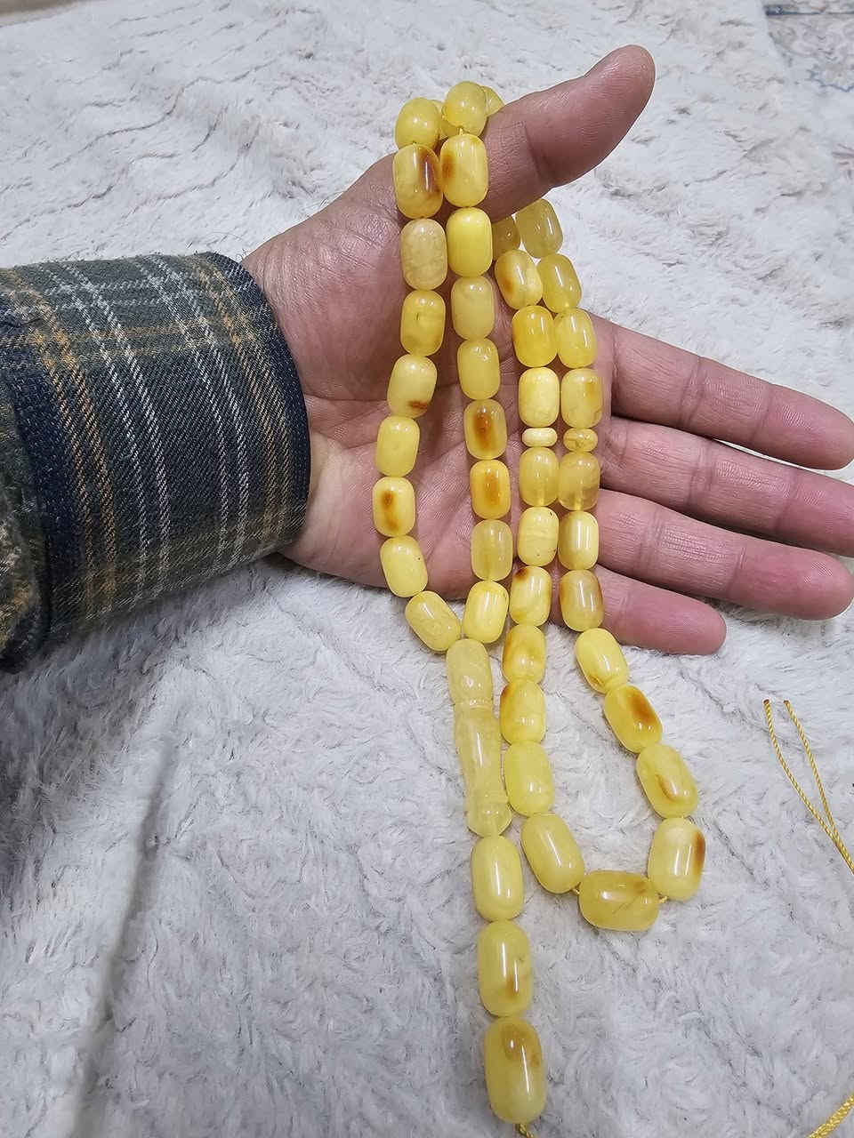 عودة مع عشاق المسابح الخشنة
مسبحة من كهرب بحر البلطيق الحر الطبيعي قليل الشوائب جدا قليلة شوائب قريبة على الصافي شرط وضمان مدى الحياة بأصالة الخامة لاكبس لاضغط لا مسال لامعالج ولاكهرب صيني 
وزن ٥٩ غرام ٤٨ حبه قياس الحبه ١٠.٥×١٥.٥ ملم 
يوجد توصيل لكافة محافظات العراق


**إذا كنت صاحب هذا الإعلان وتريد حذفه لأي سبب، رجاءا أرسل رسالة إلى الدعم الفني**