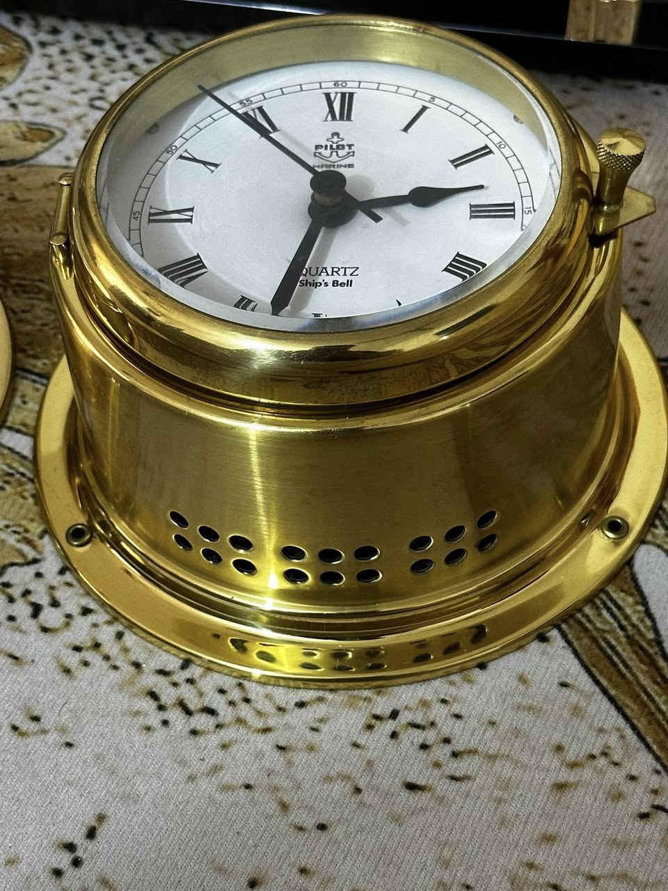 اربع ساعات قديمات السوده سيكو اصلي صناعة اليابان 🇯🇵
والنحاس لمانيا وجداحة قديمة شغالة فول ماكو اي عيوب او خلل او كسر 

كلهن ب 200 الف 

مكاني بغداد


**إذا كنت صاحب هذا الإعلان وتريد حذفه لأي سبب، رجاءا أرسل رسالة إلى الدعم الفني**