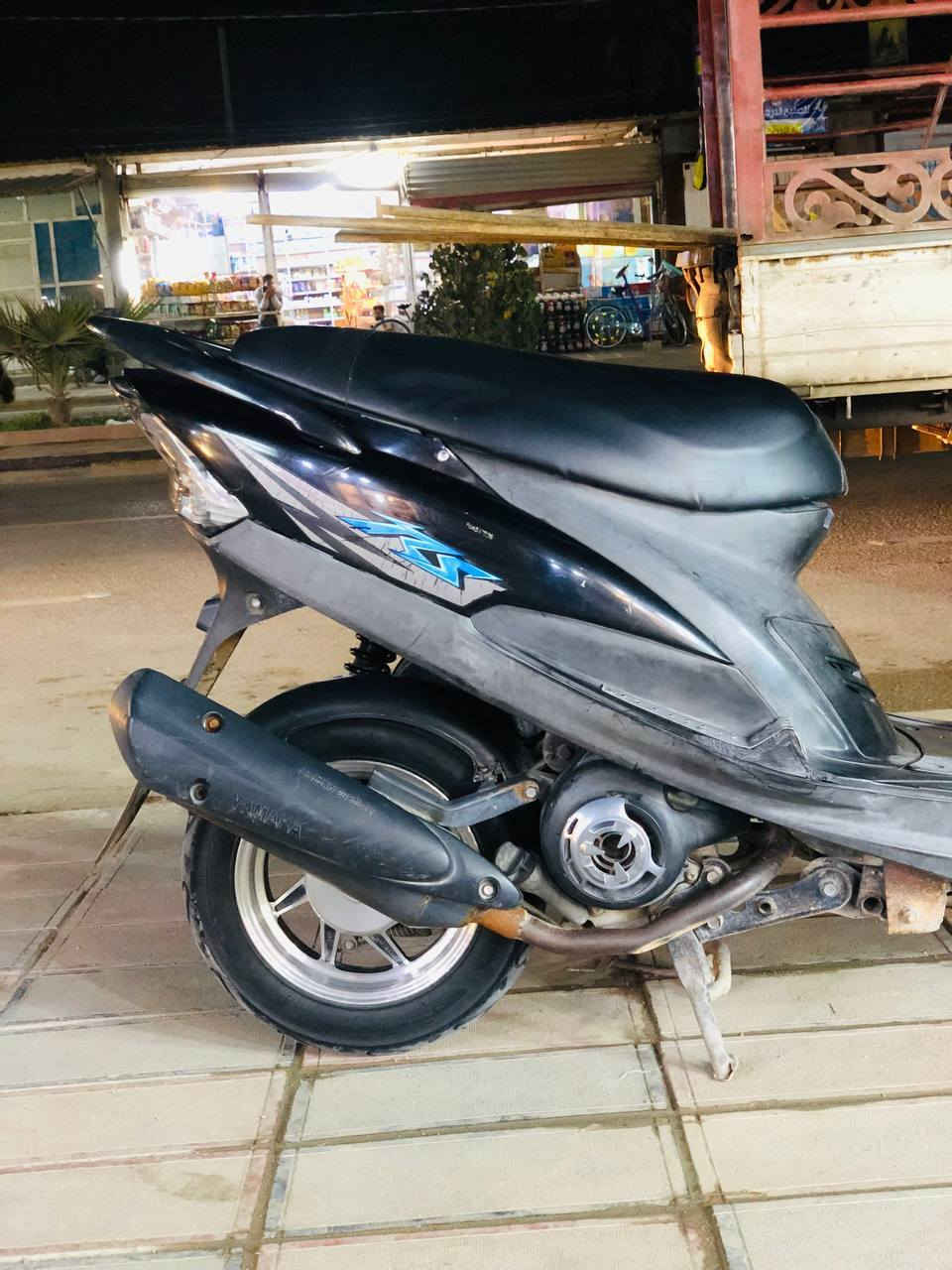 سلام عليكم
عدله للبيع دراجه بلاديه مكينتها خير من الله نكره سلف بكل وقت كلها ختم واحد ويه المكينه  بيها تايرات جلاتين ويل نجمه دبلات رياضي 
سعرها ٦٧٥ وبيها مجال قليل
مكاني طوريج رجيبه
***********
