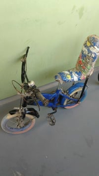 وبركاته عندي هذا البايسكل للبيع السعر ١٠ ألاف للتواصل مع هذا الرقم 078...