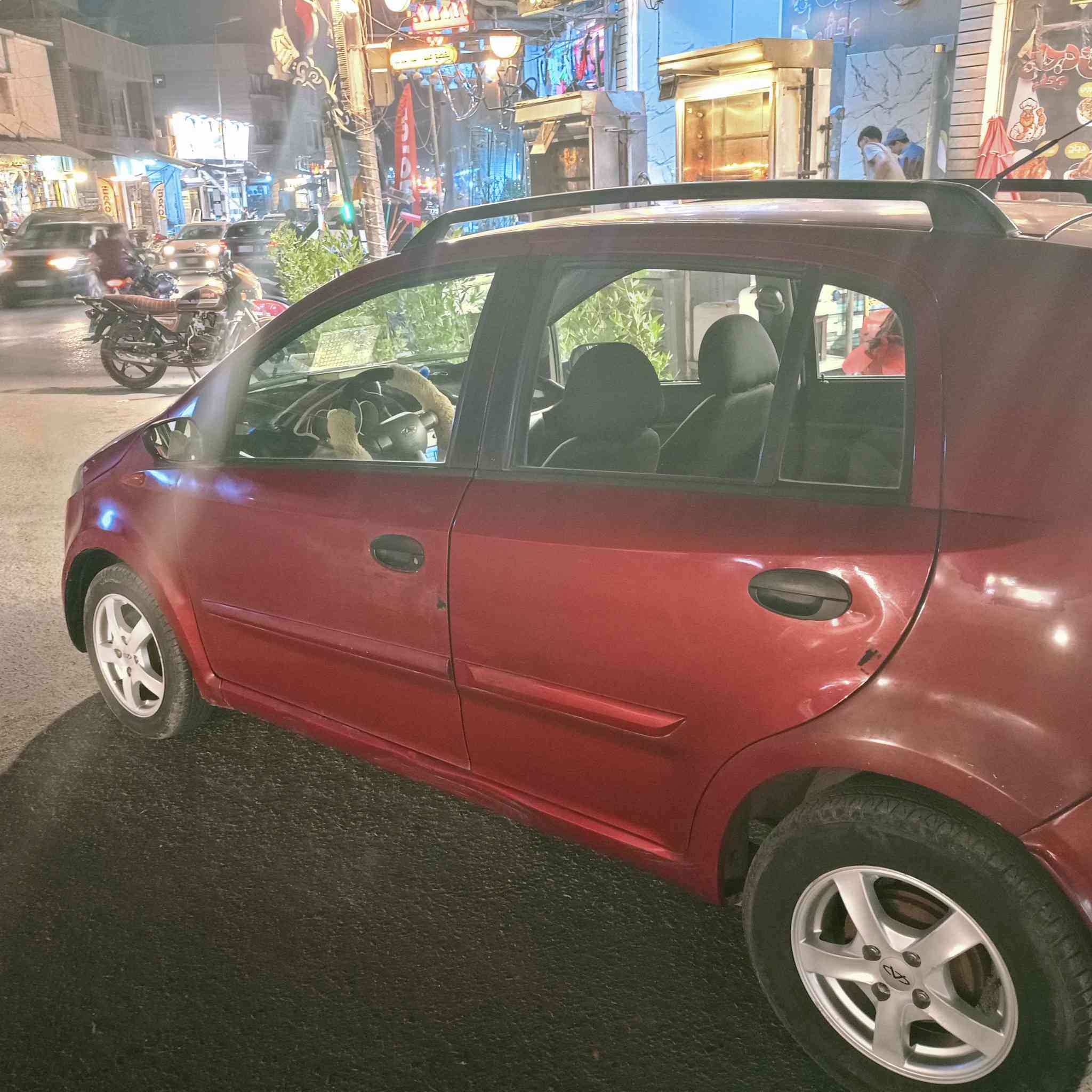 سلام عليكم سياره شيري موديل 13بغداد بس صدر يرادها سياره جاهزه من كلشي السعر 30ورقه وبيه مجال رقم الهاتف *********** رقم ***********
