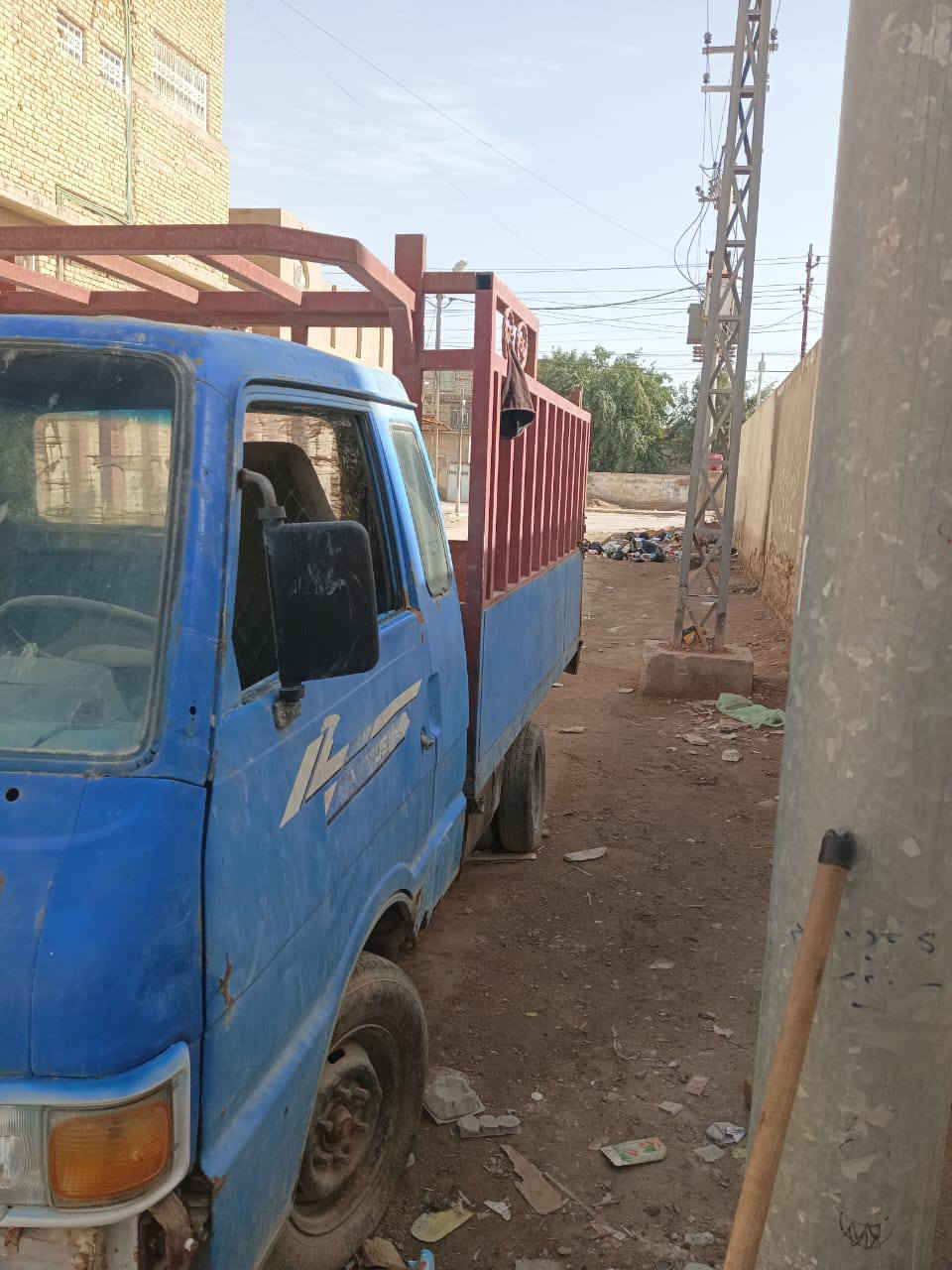 سلام عليكم كيا للبيع موديل 1993
گير ومكينة تعبانات جوم حديد للاتصال ***********
