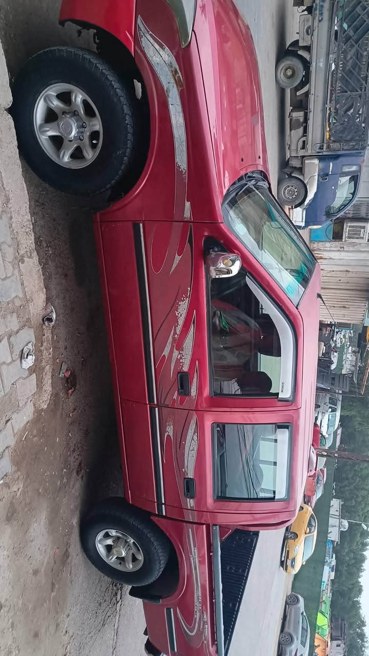 كنو 2012وجه برادو رقم جديد رقم بابل كير اكسل محرك خير من الله تبريد تدفئه شغال العنوان بغداد 
***********
