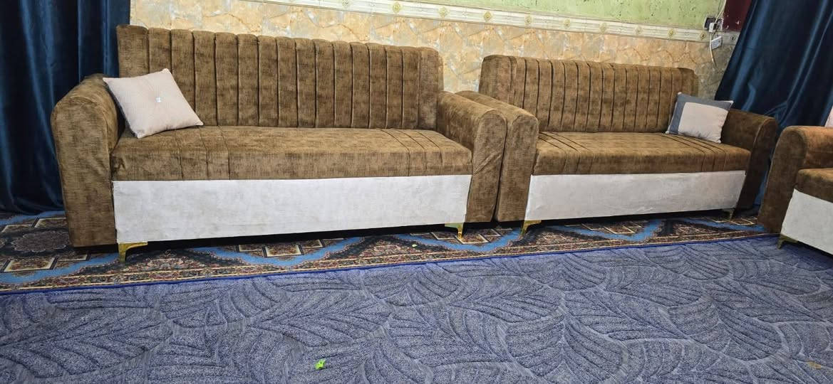 قبل،، وبعد،، الوان حسب الطلب، دوشمه..تخم المستعمل..وتصليح..واضافه.السفنج 
.اسعار مناسبه شغل درجه اولئ..

واتساب،، ***********
