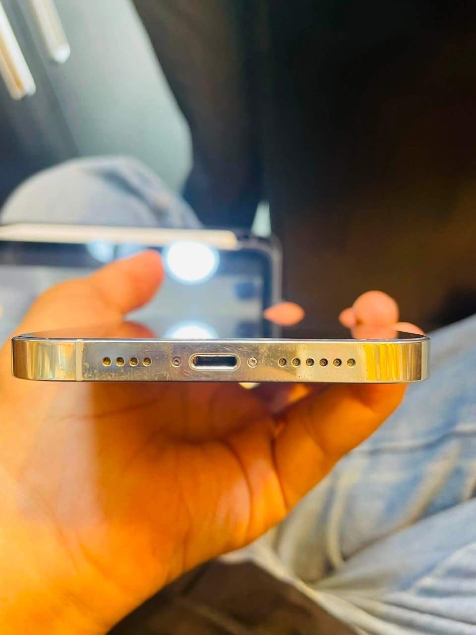 ‏سلام عليكم شباب شلونكم 12 Pro ماكس للبيع جهاز نظيف بطارية 81 مكان بغداد رقمي ***********وتساب
