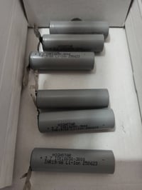 بطاريات ٣٠٠٠mAh • بطاريات ٢٥٠٠mAh • بحالة جديدة