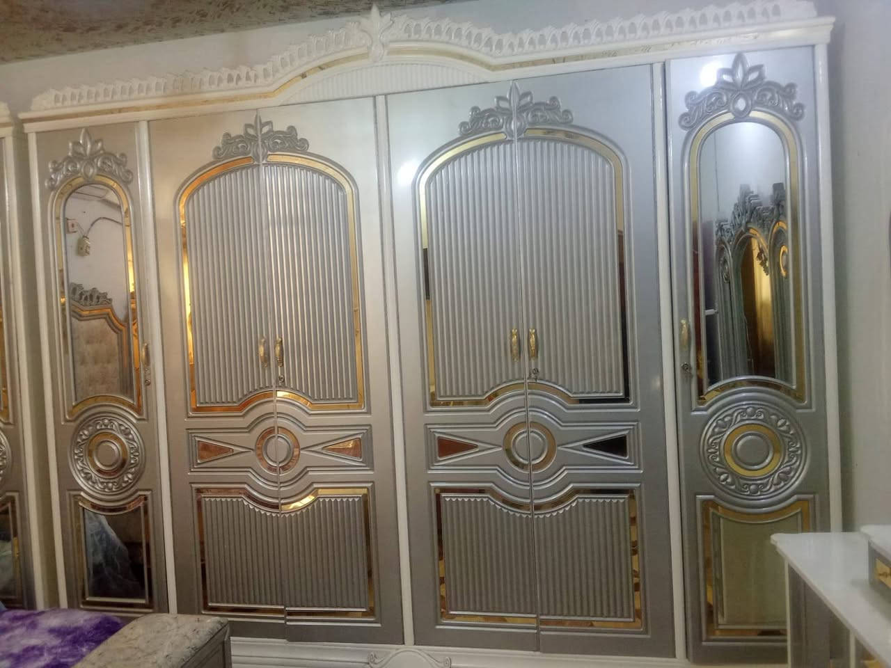 غرفه نوم تركي استعمال جدا قليل الله شاهد ماخذها ٥ مليون وهسه رايدها ب ٣ استعمال ٧ اشهر تقريبا 
ملاحضه اني مكلف بل نشر 
***********
***********

