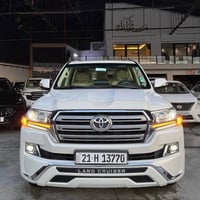 لاندكروز VXR • ٢٠١٦ • ١١٥٠٠٠ كم