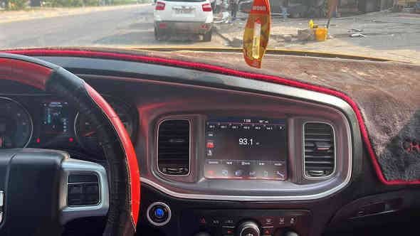 سلام عليكم جارجر للبيع موديل 2011سياره بيه فخذه صفحة السايق مكان بغداد سعر110بيع مستعجل رقم مميز 84صلاح دين تحويل ثاني يوم هاتف***********
