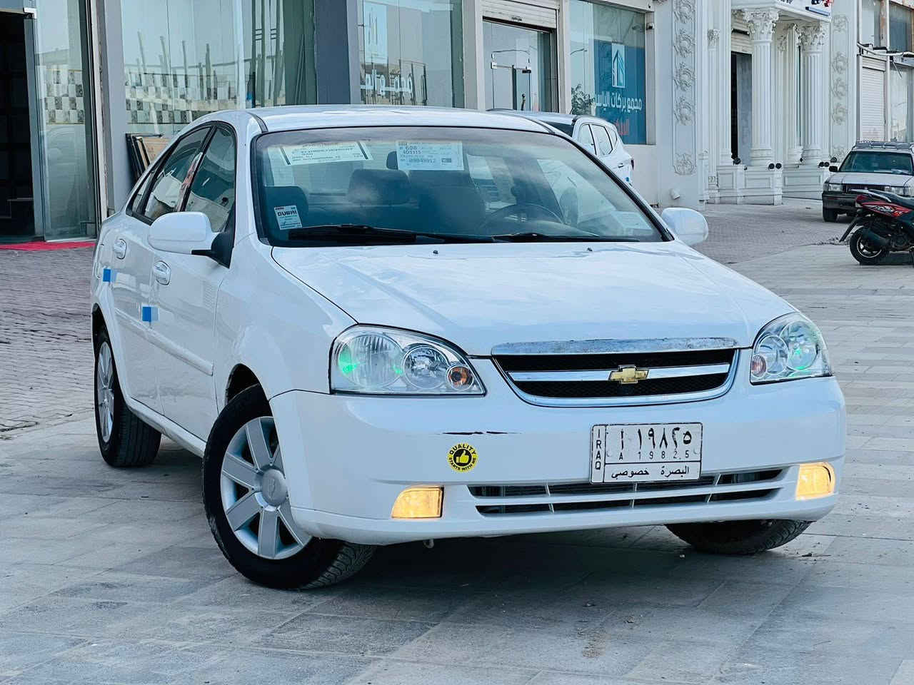 السلام عليكم للبيع اوبترا 2011 رقم بصره تحويل سنويه ل27 سياره مكفولة من الضربه والتبديل بيها رشات صبغ بسيطه
السياره جاهزه كير محرك حداده تبريد تخم تاير 
كهربائيات كلها شغاله ما عوزها ربع شاشه كامره 
مكان السياره ناصريه الغراف 
للاستفسار: ***********
