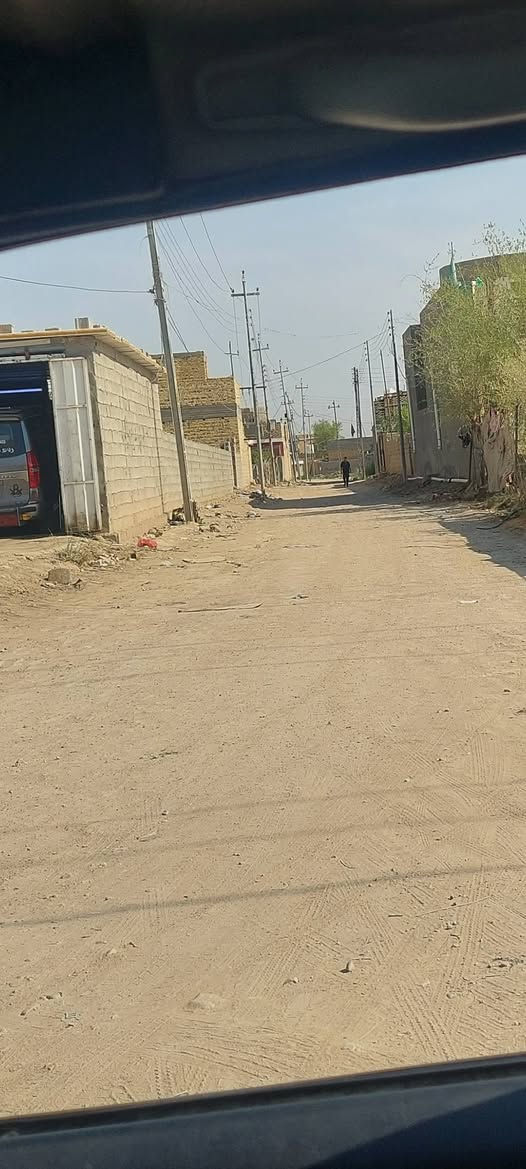 بتلو صب ومحدول سبيس للبيع زراعي حي التجار طريق الدوايه مساحه 240م قطعه حلوه وقريبه على النصر 
مو شراي رجاء لا تراسل  سعرها25 قفل@
***********
