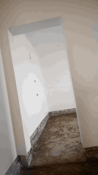 /  يوجد كادر عمل جاهز /  تصعيد مواد /  تنضيف بيوت /  تفليش /  تكشيط / ...