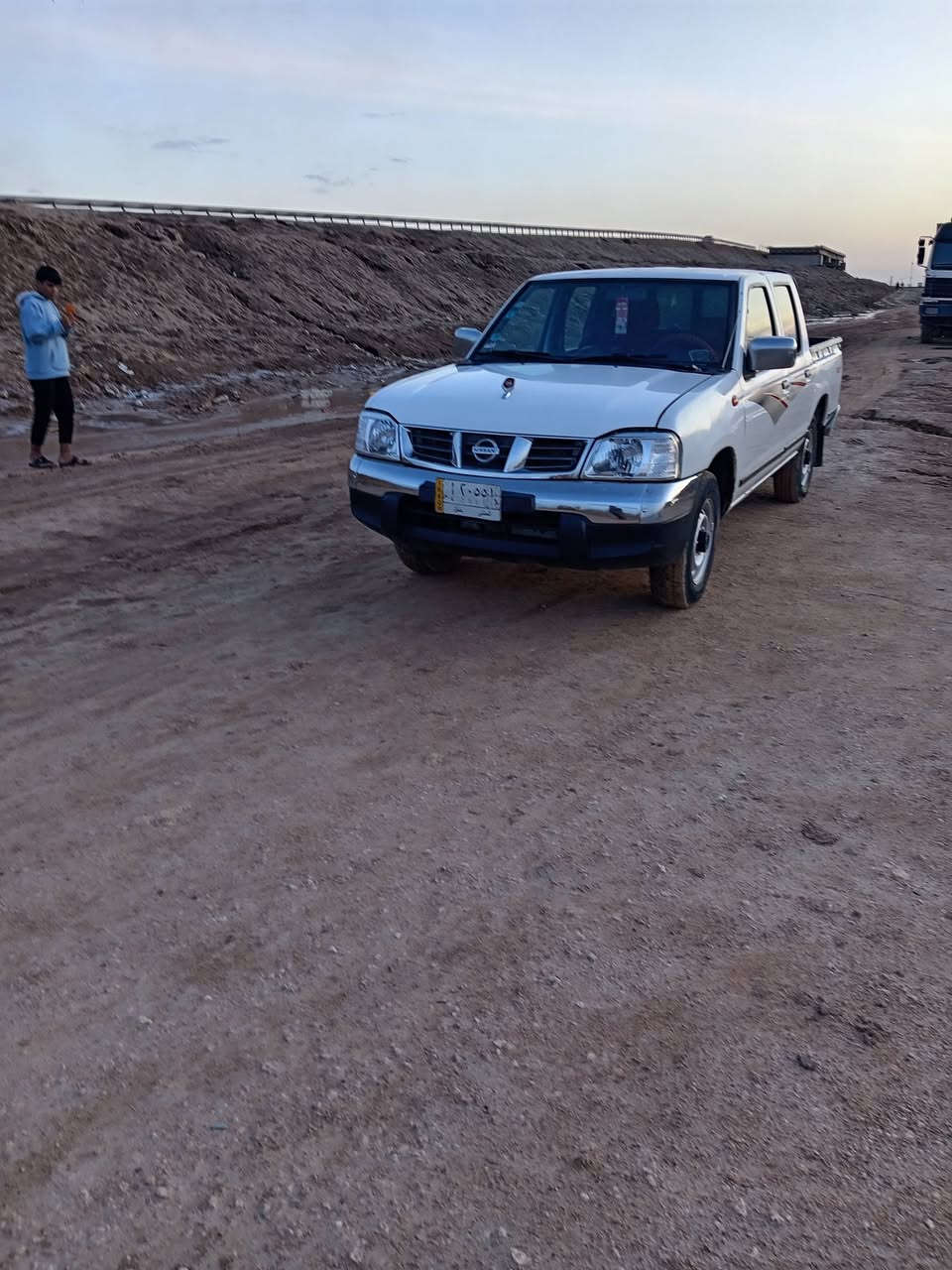 السلام عليكم نيسان للبيع موديل 2014 رقم المثنى مكان السماوه السعر 135 وبيه مجال ***********
