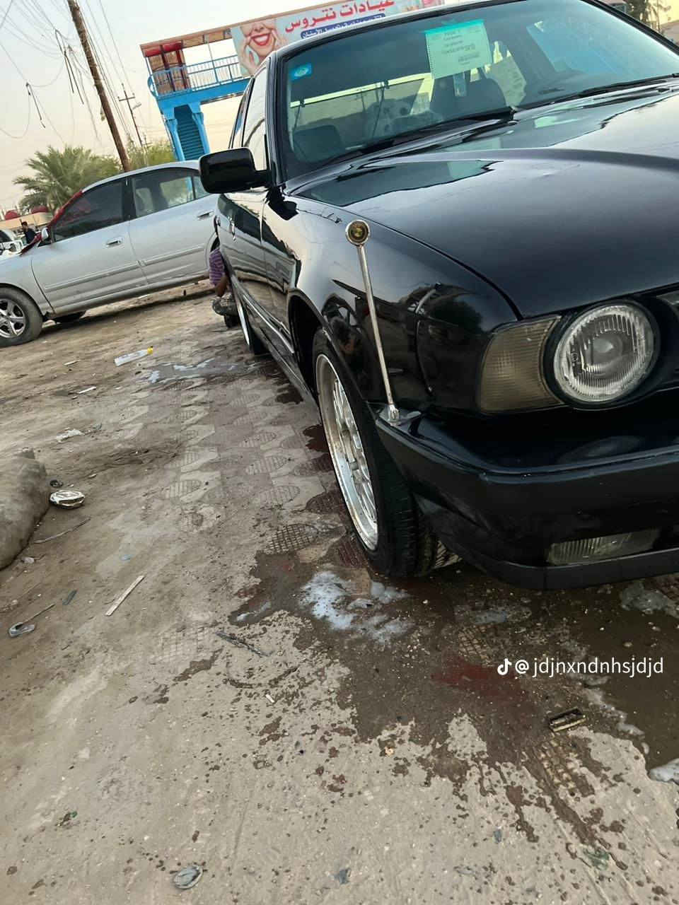 525للبيع مستعجل  لون اسود مصبوغه عام  مكينه وكير بسلفون  تبريد وغرفه لك رقم بغداد شرط تحويل  سعر ٤٥ وبيها مجال حك جيه   مكاني ديوانيه *********** 
***********
