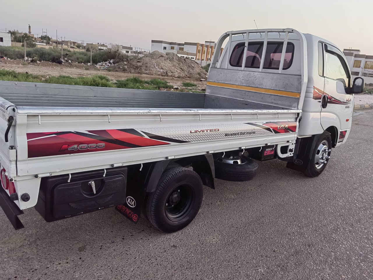 وين يدور جديد كارتون
كياا حمل فحل ، موديل 2018 محدثه بل كامل شرط بيبان 18
َ{ ادوات ادوات}
 متوئمة شرط الحاسبه
على رقم شاصي وبيه حصه تفويل كاز وين متريد اطلع بيه
✺محرك 4000 مسكرر سبلاين
✺كير مكينه اكسل كفاله عامه
✺كصة حوض شغل درجة اولى 
✺دخول جديد مشي
 قليل 
✺تأيرات تخم كوري
سبيرات جاهزه
كفاله ضربه صبغ خياس ابد ابد  مابيه 
 اصلي  جدد٪٪٪٪
 حجر البيه مال شركه بيه سياره بعده وكاله  
✺تحكم مري كهربائي +شفط مري 
✺باتري جديد   
✺تبريد شغال ثلج ❄️
✺السيارة جاهزه وبدون اي نقص كاملة على 24 حباية  تستلم بدون اي نقص 
✺سيارة احلى من الصور وشغلها مضبوط 
✺كير مكينة حدادية دواخل كهربائيات كلشي جاهز ولاكلوب بيه نقص
✺مكان السيارة {ميسان العماره }
✺السعر68} وبيها مجال حك الجية تراي ناعم شرط مال ٢٥
للاستفسار 📞 ماجاوب خاص  وتساب او اتصال {***********
