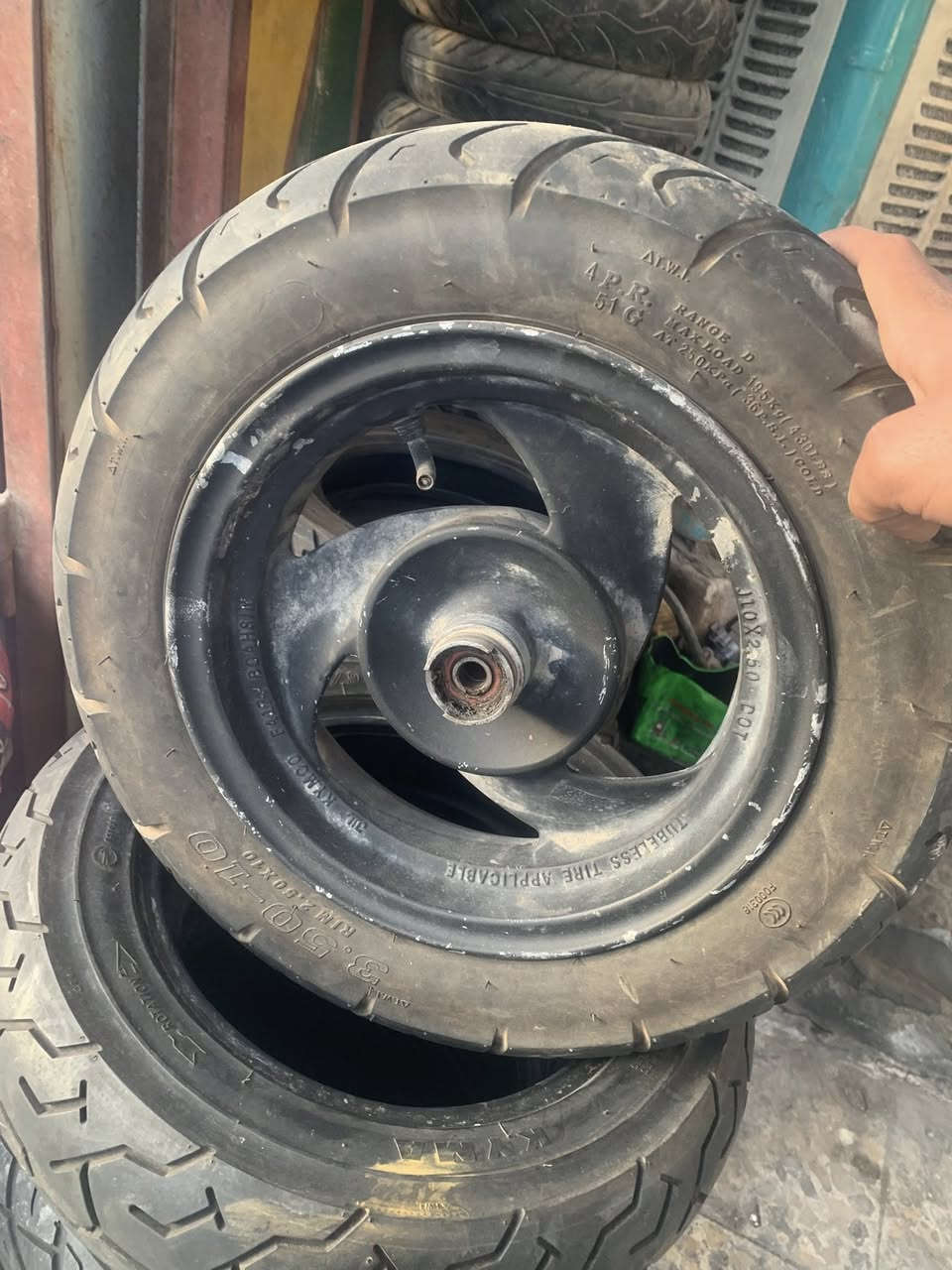 ويل كامكو G4
امامي بلادي 
السعر ٢٠ الف


**إذا كنت صاحب هذا الإعلان وتريد حذفه لأي سبب، رجاءا أرسل رسالة إلى الدعم الفني**