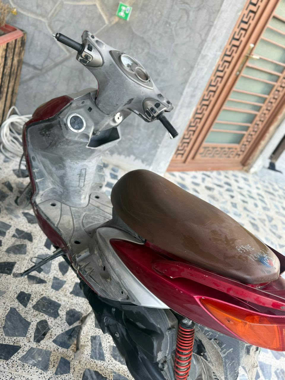 سكنس فحل كوري 140 نوزل خطين دراجه نضيفه بس كفرات مشخطه قليل صارلها شهر نازله رمبه ممفتوح برغي واحد بيها 
ب950 بغداد


**إذا كنت صاحب هذا الإعلان وتريد حذفه لأي سبب، رجاءا أرسل رسالة إلى الدعم الفني**