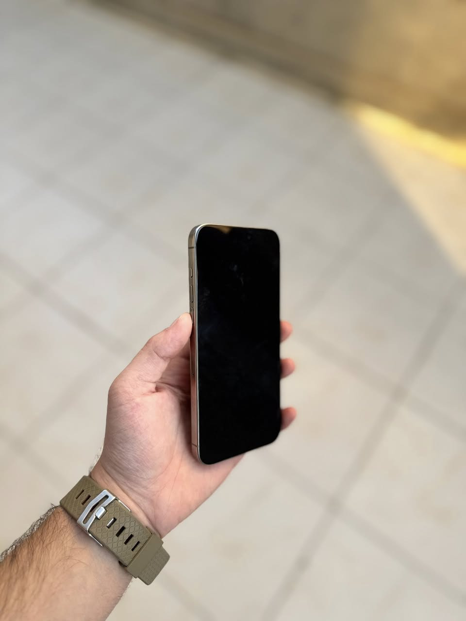 للبيع 15 برو ماكس شرق اوسط عربي وكالة ماستر
ذاكرة 256 

بطارية 88

نظافة الجهاز 100%

كامل ملحقاته 

جهاز بلادي ما داخل اي صيانة  مع ضمان بـ؏ــد الشراء ✅

لمعرفة السعر الاتصال 

0789 179 6610 ☎️
متوفر واتساب
