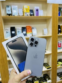 آيفون ١٥ برو ماكس • بطارية ٩٠ • بروانة