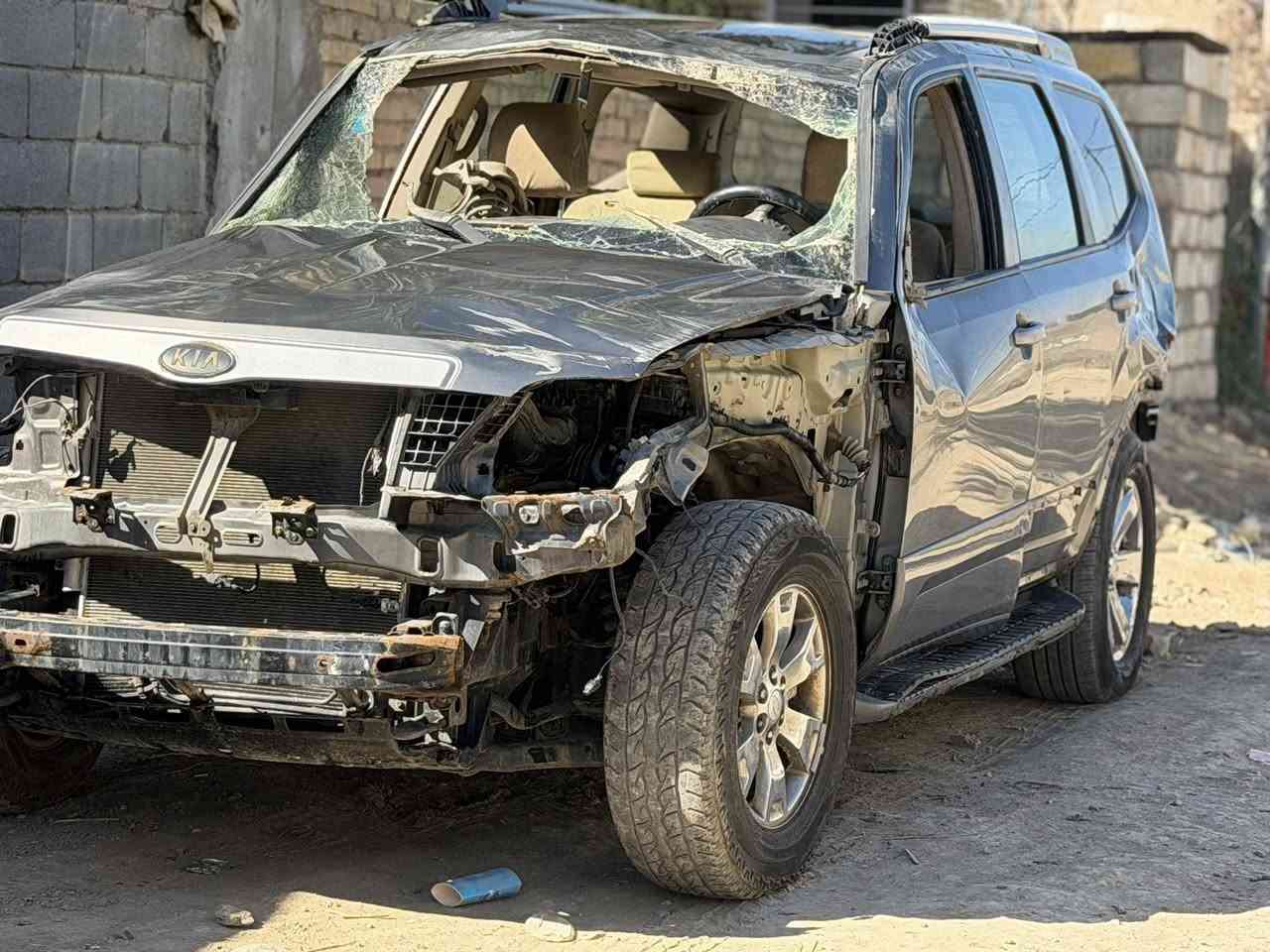 سلام عليكم للبيع كيا مهافي موديل 8  أمريكي فول موصفات GT سياره شغاله وتمشي كير مكينه بلكارتون سياره سابقا كفاله عامه ابيع ع حادثه السعر 60 وبيه مجال قليل مدور ثاني رقم بصره انكليزي وين متريد حوله رقمي *********** مكاني بابل مشروع المسيب
