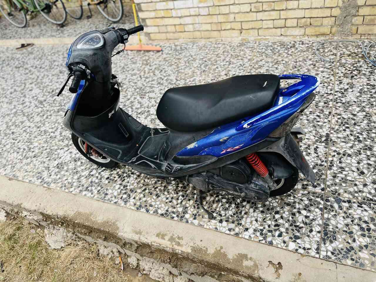 السلام عليكم للبيع للبيع

ماكس عدله رمبة جديده بل كارتون صار 4 اشهر نازله من الرمبة 

ختم واحد كلها من الطول للطول 

شلعه معدله تاكل الكاع 

بيها ويل نجمه اصلي مو تجاري  سعره 250 تريده وياها تريده ويلها البلادي 

تايرات جلاتين 

باتري البارحه بدلته 

الدراجه كلها بلاديه مكفوله من الطول للطول

بيها قطره اكسل  NSY

الدراجه بيها بس كابريتر تجاري الله شاهد البلاديه موجوده وكلشي ما بيها موجوده بس اني شديت تجاري نوعيه راقيه

سعر الدراجه بل ويل نجمه  1100

سعر الدراجه بويلها البلادي 900

مكاني طريق كربلاء نجف عمود 308 يعني بوابه النجف بل ضبط

للاستفسار ***********
