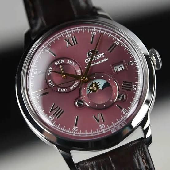 Orient

Bambino Version 9

قطر 42

اوتوماتيك 

ماكنة كشف 

احتياطي الطاقة 40 ساعة 

نظام الشمسي والقمري 

22 حجر 

زجاج كرستال معدني 

ضمان سنة 

توجد خدمة توصيل 

***********
