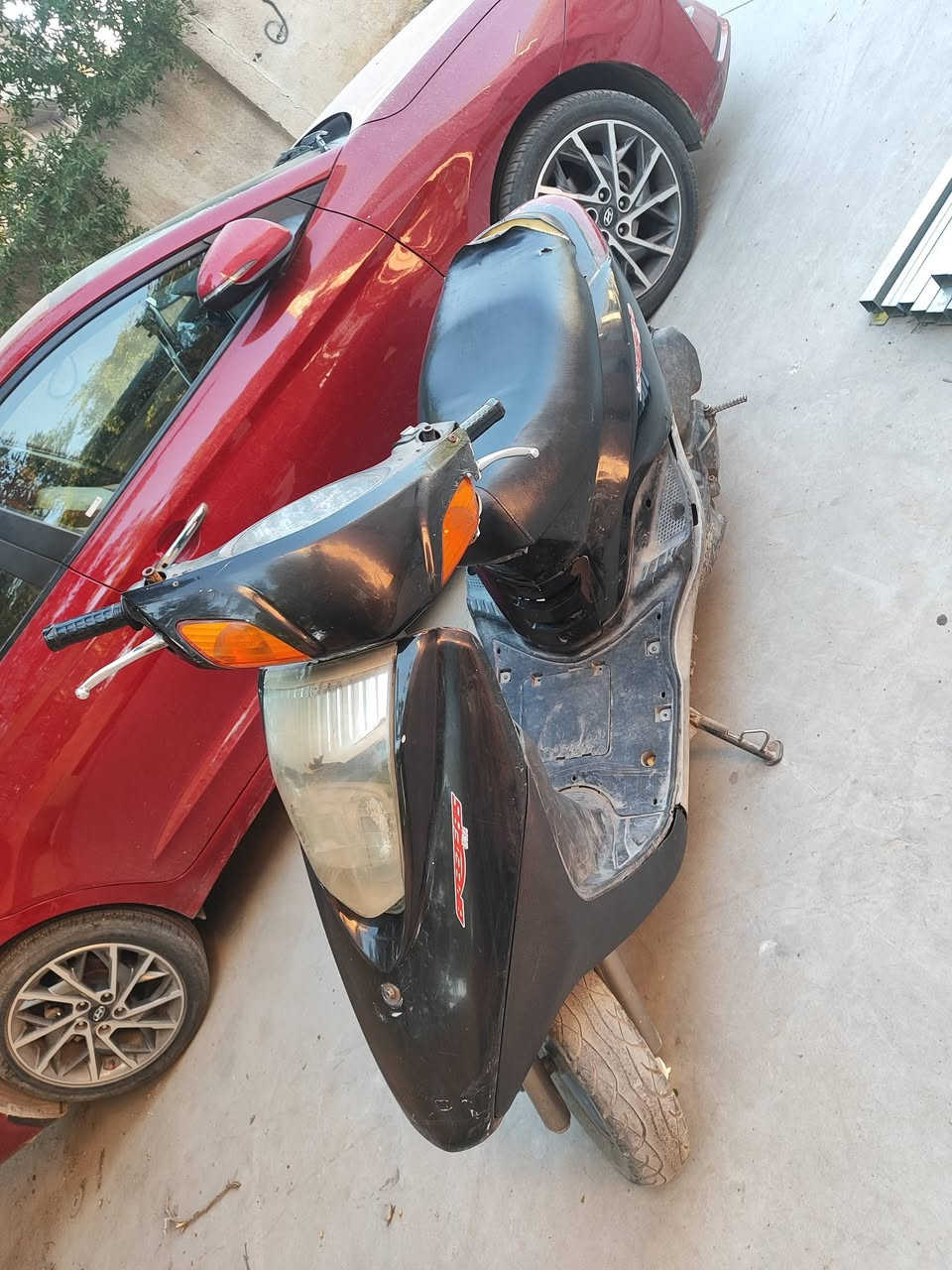 بريز للبيع كامله سلف هندر مكاني بغداد الطوبجي هاتف ***********سعر 300الف قفل
