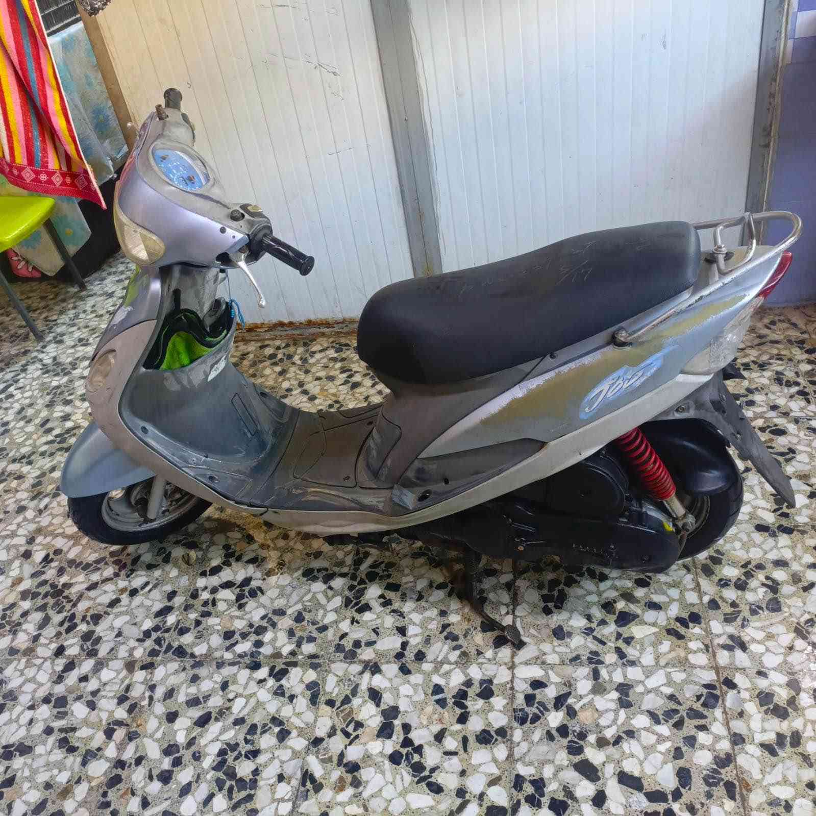 السلام عليكم للبيع ماكس منغولي مابيه اي نقص كله شغاله بعدها بلاديه كلها مختمه السعر 550 المكان الدورة ابو دشير الرقم *********** بغداد, العراق
