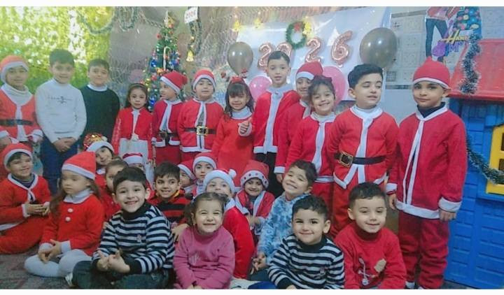 عدنا من جديد بالفصل الثاني أهلا وسهلا بكم أطفالنا الحلوين يارب عام مليئ بالمحبة والنجاح والتوفيق❤ 
تعلن روضة وحضانةميس الورد  النموذجيه عن فتح باب التسجيل الفصل الثاني  للعام الدارسي2026 بأسعار جدا مناسبة  وخصومات تصل الى 50% 
1- الحضانه(نستقبل من عمر 3 اشهر الى 3 سنوات) 🌷🌷
2-التحضيري (نستقبل من عمر 3سنوات الى 4 سنوات 🌷🌷
3- الروضه (نستقبل من عمر 4سنوات الى 5 سنوات 🌷🌷
4- التمهيدي (نستقبل من عمر 5 سنوات الى 6 سنوات 🌷🌷
منهاجنا في الروضه 📖
📖 تعليم القراءه وكتابه الواجبات الصفيه والبيتيه وايضاً اسلامية وانكليزي ورياضيات وعلوم 📖
تعليم الطفل على مسكة القلم الصحيحه ✍️
التدريب على تأخر النطق من خلال جلسات فرديه 🗣
🌷علاج حالات طيف التوحد 🌷
فرط الحركه وتعديل السلوك 
تصوير جميع المناسبات والحفلات التخرج واعيد الميلاد والسفرات الترفيهيه🌷تفتح الروضه الساعه ⏰(السابعه صباحاً) ولغاية ⏰(الساعه السادسه مساءً) بنظام الشفت الصباحي والمسائي🌷
علماً ان الدوام يكون على مدار السنه ماعدا (الجمعه والسبت ) والعطل الرسميه 
🥀تتوفر خطوط نقل حديثه ومكيفه تصل الى الجميع🥀
❤البنايه مجهزه بكامرات مراقبه 
مكان خاص للتغذيه الاطفال بالمشاركه الجماعيه 🫂
يكون نظام الدفع (قسط شهري) وخصم خاص للعوائل الشهداء والايتام والاخوه

العنوان (الدوره حي دجله شارع تشرين قرب قاعه الچم للحديد مقابيل (ماركت التوت) 
###الاستفسار 
*********** اتصال فقط 
***********اتصال واتساب 
https://www.facebook.com/profile.php?id=61550108040637&mibextid=ZbWKwL
