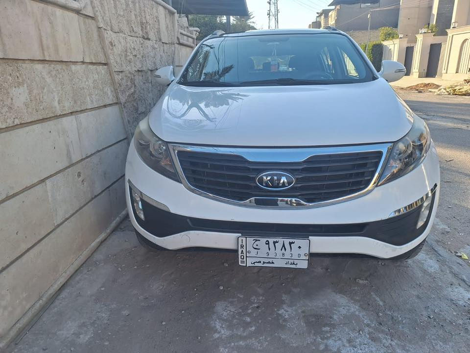 السلام عليكم
سبورتج خليجي 2011 بانوراما
رقم بغداد
تدفئة وتبريد
تحكمات ستيرن
ماشية 83 الف كيلو متر حقيقي 
مكفولة من البارد والضرر
للاستفسار ‭0770 299 3636‬
