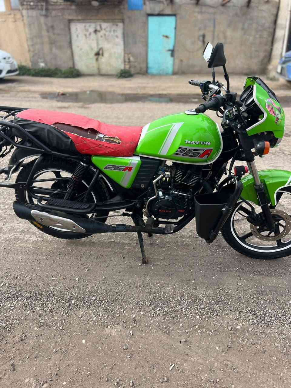 سلام عليكم دراجه دايون كلاسك مديل 2023 اصوليه بيه عقد مرور و محدد لون اخضر دراجه شوفت عينك ماعايزه شي كله شغاله شعندك مراوس نزل
📍 العنوان بغداد
📞 الرقم*********** 
و الرزق يلجميع ان شاالله ❤️‍🔥🫡
