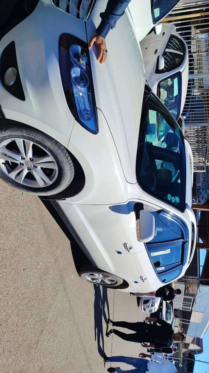 سلام عليكم  سيارة مال بيت سنتافي ٢٠١١ خليجي ٧راكب ٣ قطع تبريد  بصمة فول فول محرك ٢٤٠٠ دوش سيارة رقم دهوك انكليزي باسمي كاربون بانزين بيها جاملغ واحد تبديل أثر طخة سعرها جدا جدا مناسب 135  باقي التفاصيل اتصل وتدلل
***********
***********
