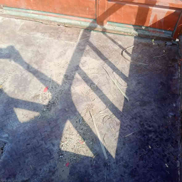 ستوته للبيع ستوته ادوات مقفوله رايتها 450 مكان البصره سوق الكبير ***********
