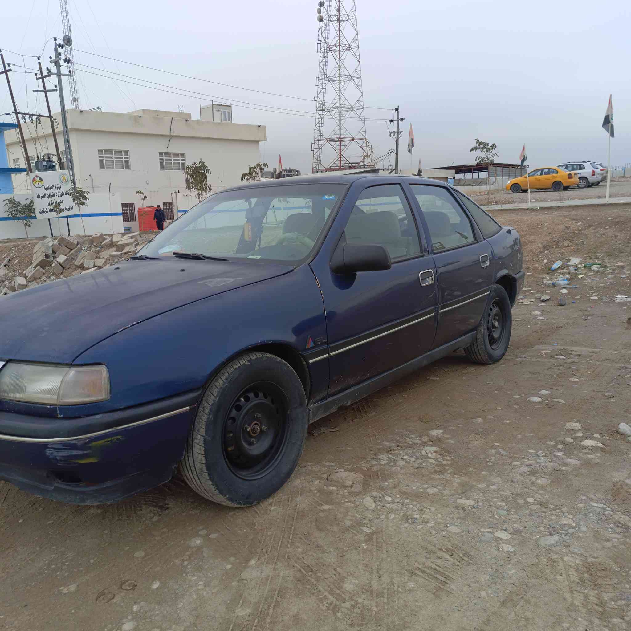 سلام عليكم اوبل فيكترا موديل 1992
رقم سنوية جديد باسمي لحد 2028 دفتر بنزين موجود
كير . محرك . صدر . كهربائيات . كلها . شغال برغي نقص مابي
الضرر بها بجم الامامي
سعر 32 مجال قليل
رقم ***********"
