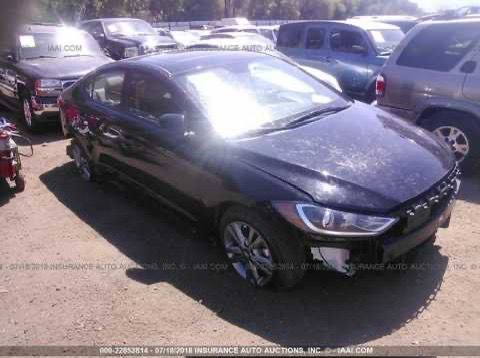 السلام عليكم 
هونداي النترا 2017 وارد امريكي سياره اصل كلين بالعراق بالذيل جاملغ خلفي صبغ فقط ماشيه 53 ميل مواصفات محرك 2000 دوش كير AT فتحه قماره بصمه تشغيل وابواب ترحيب كامره شاشه كشن كهرباء غرفه بيجيه سياره فول مواصفات بدون تبديل بدون ايرباك رقم سليمانيه شرط التحويل السعر (133) عنوان بغداد/الاعظميه موبايل)***********)
