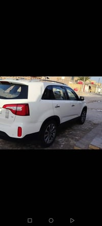 سورينتو 14خليجي مكفولة  من الضربه والصبغ  السونار مرفق مع الصور 6 سلند...