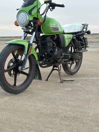 ‏سلام عليكم دراجة داي ون محرك 150 دي 23 سعرها 1800 07779359145)