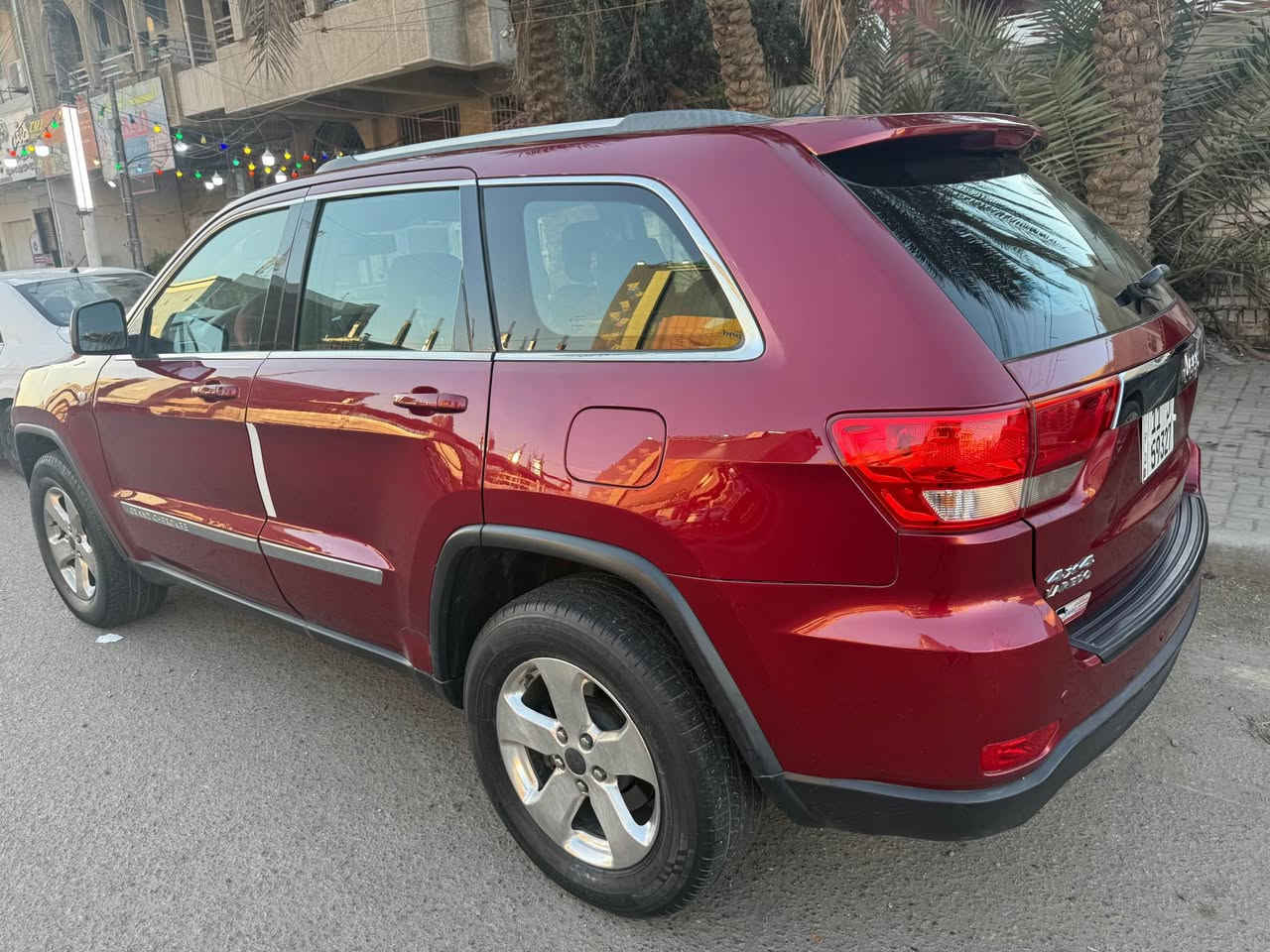 جيب خليجي ٢٠١٢
فول مواصفات
بصمه جلد 
كشن كهرباء
فتحة سقف
فور ويل 
بيها صبغ جاملغ او بنيد بدون فتح
السعر المطلوب 148$ 
للاتصال*********** بغداد, العراق
