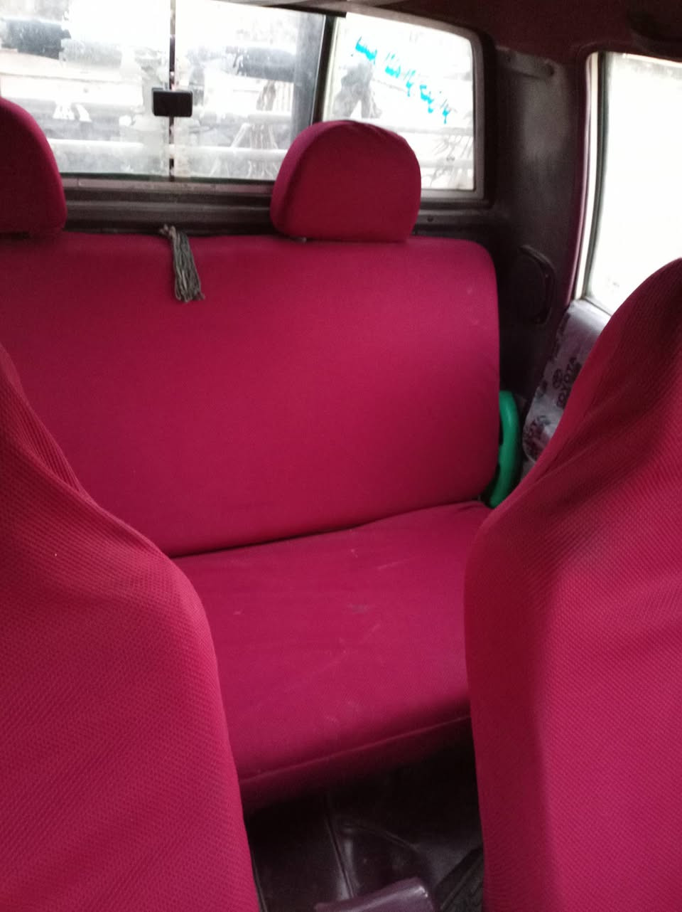 سلام عليكم سيارة دير للبيع موديل 2012سياره مكفولة من الضربه ومن الصبغ سياره مصفره من المرور ما مطلوبه سياره جاهزه وحلوه رقم ديوانيه العنوان سماوه الفتفسار رقم ***********
