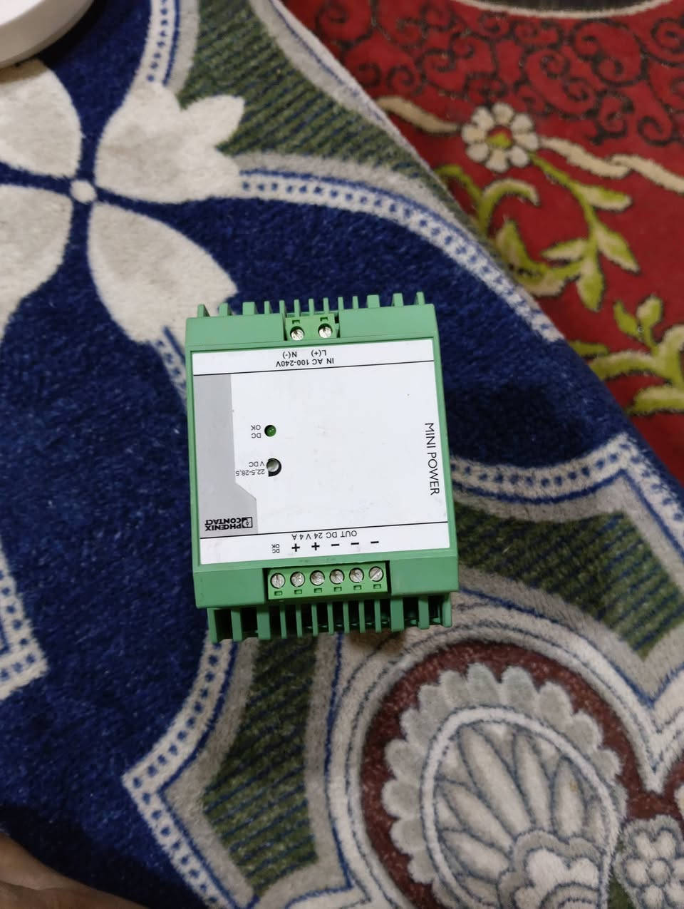 سلام عليكم عندي هاي الجوزه وجهاز انذار مال حريق اليفيدنه يتصل وبل خدمه ***********
