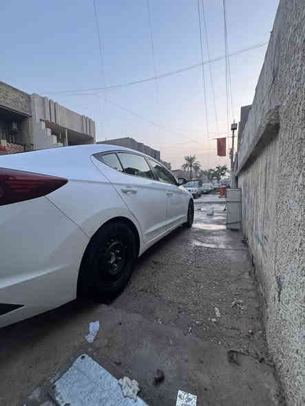 السلام عليكم النترا مديل 2019 وارد أمريكي حادثه موضح بل منشور بدون دواخل سياره مكفوله من صبغ والمعجون بيه بارد هلال جاملغ خلفي وكصه قماره قليل بارد حداديه مكفوله وتخم تاير كوماهو سياره مواصفات se  سياره رقم بغداد إنكليزي  السعر(138) وبيه مجال سياره ماشيه 60 ألف ميل العنوان حي جميله اتصال ***********
وتساب ***********
