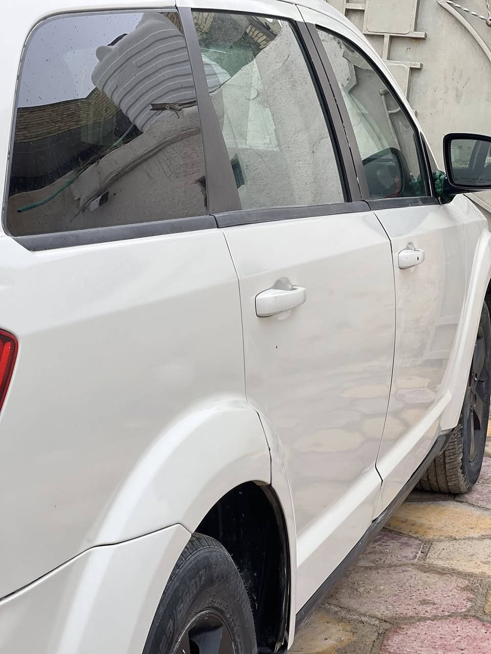 سلام عليكم
جورني ٢٠١٣
٧ راكب 
٤ سلندر
٣ قطع تبريد 
كشن كهربائي
تبريد ثلج
السياره حادثها بنيد بامريكا كلش بسيط حادثها
بيها رشات صبغ ابيع حزام
كير ومحرك بالباكيت صار ٢٠ يوم مبدلهن 
باسمي مداور ثاني يوم مشروع وطني
رقم بغداد السعر ١٠٠ وبيها مجال
للاستفسار***********
