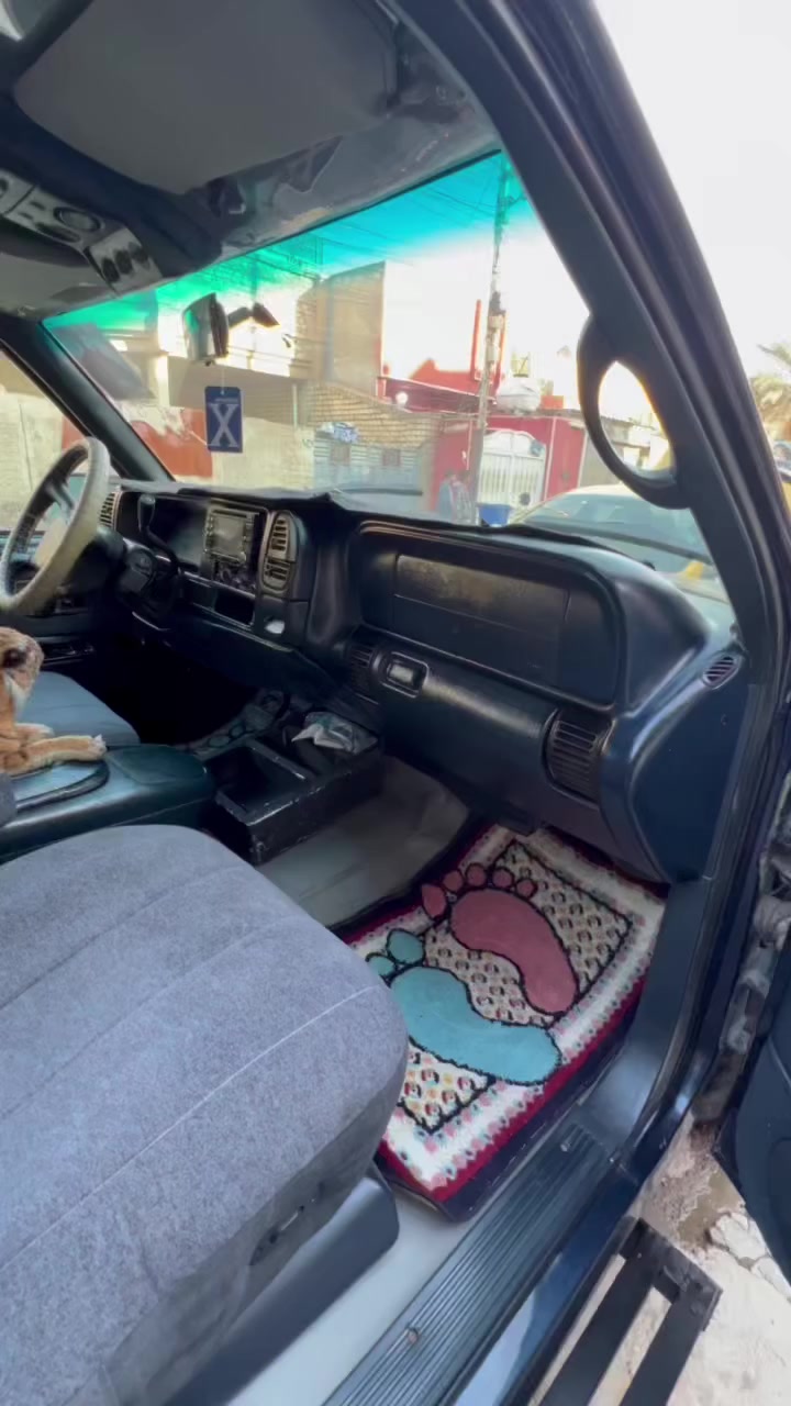 السلام عليكم 
بهبهان GMCمديل1997رقم دولي سنويه ل٢٨بسمنه تخم تاير جديد بل جيس صدر امامي خلفي ع ايدي مكينه وكير خير من الله مكينه450كير1000كهرباءبات كلها شغاله غرفه بلاديه ماكن السياره الحسينيه الراشديه
السعر60.وبيها مجال 
رقم الهاتف***********
