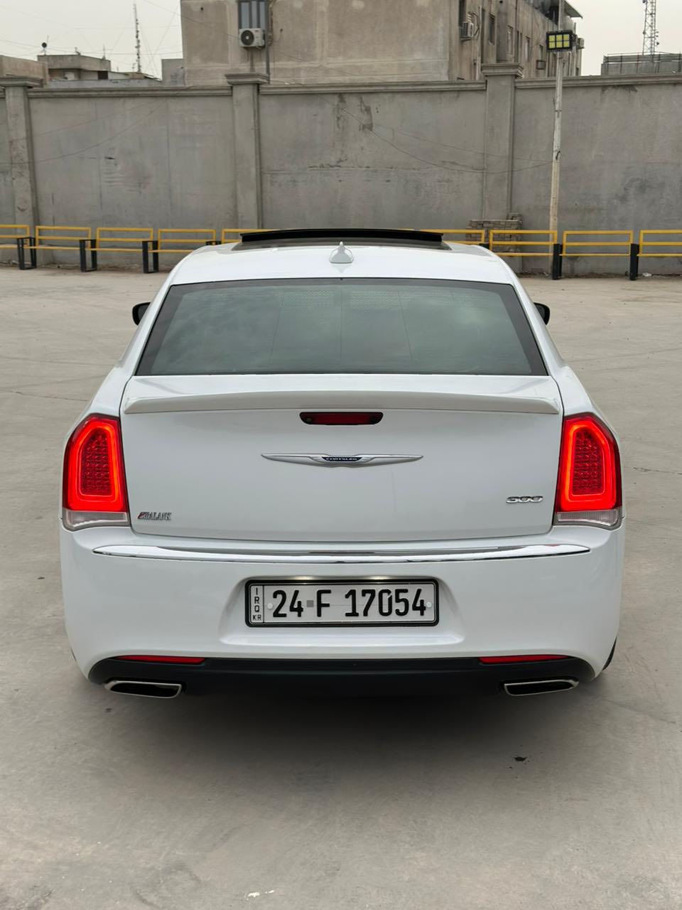 السلام عليكم
اوباما 2019 C كلين تايتل السياره حيل جديده  كفاله عامه بدون صبغ بدون حادث  حتى دعاميات بشرط السياره حلوه و دينار واحد متصرف عليها  جاهزه من كل نواحي 

بيها مكانينً pdr صغار حتى متبين 

المواصفات 

 بصمه  

بانوراما

تشغيل عن بعد 

كشنات اماميه تدفئة تبريد 

كشن خلفي تدفئه 

تحكمات أستيرن 

مري هيتر 

مري قلاب 

تبريد قطعتين

كشن خزن 

ستيرن كهرباء 

ستيرن تدفئة 

 

وباقي مواصفات ال C المعروفه رقم دهوك بأسمي تحويل ثاني يوم 

مكان السياره / بغداد زيونه 

 

للاتصال 

***********

***********
