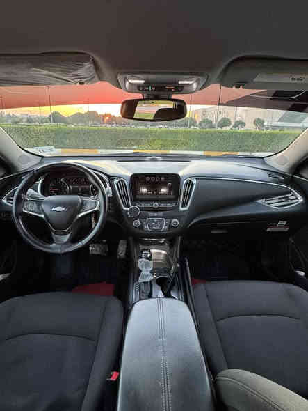 ماليبو موديل 2018  lt 
فول بس بدون سلايت 
ضررها جاملغ و بوند و بيها تعديل بارد بل جاملغ الثاني و شويه يم الاريل بل سقف سياره جاهزة مجهزة كير مكينه بشرط
السعر 108 بيها مجال بسيط
***********
***********
