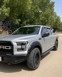 فورد f150  لاريات محدثه رابتور 2016 فول مواصفات محرك 5.0 /8اسلندر داخل...