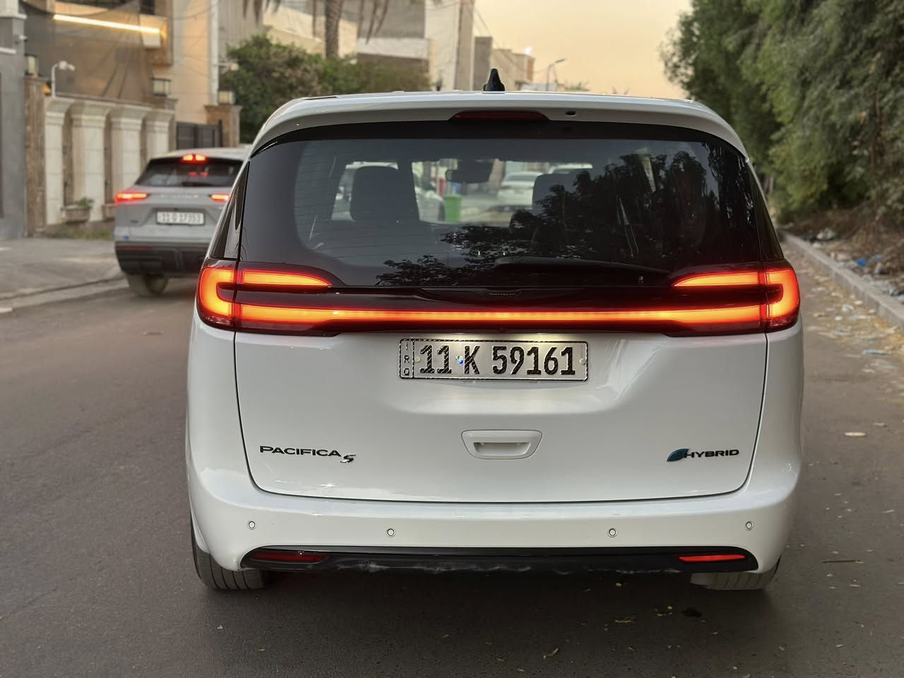 سلام عليكم شباب دخول جديد
2024   CHRYSLER PACIFICA.  S 

كرايسلر باسفيكا هايبرد - بانزين - بلك ان 

الضرر ؛؛  موضح بلصور جانبي بجم كبس تبديل قطعتين

                 

اللوحه ؛؛ بغداد بسمي تحويل بنفس اليوم 

ماشيه 27 الف ميل 

                  

1-خمس كامرات السيارة 360

2- هندبريك بصمة 

3- تشغيل عن بعد 

4- هيترات بالكشنات 

5- رادر جانبي 

6- بيبان كهرباء ( تحكم ريمونت ) 

7- صندوق كهرباء شفط 

8- رادار امامي خلفي 

9- كشنات VIP منفصل

10- مانع انزلاق 

11- نظام ستوب بارك 

12- لايت لدالشكل الجديد 

13- تنبيه الخروج المسار 

14- شاشة كبيرة كاربلاي 

15- تبريد مركزي ثلاثة قطع 

16- تدفئه كراسي وستيرن

17- تحكم استيرن فول 

18- بردات داخلية 

19- اشاير بالمري 

20 -محرك 6 سلندر 3600 

21- كير ماوس 

22- نقطه عمياء 

23 - كشن كهرباء + خزن 

سعر السياره : ٢٤٨ وبيه مجال

       مكان السياره بغداد

       ☎️ 0770 456 1247
