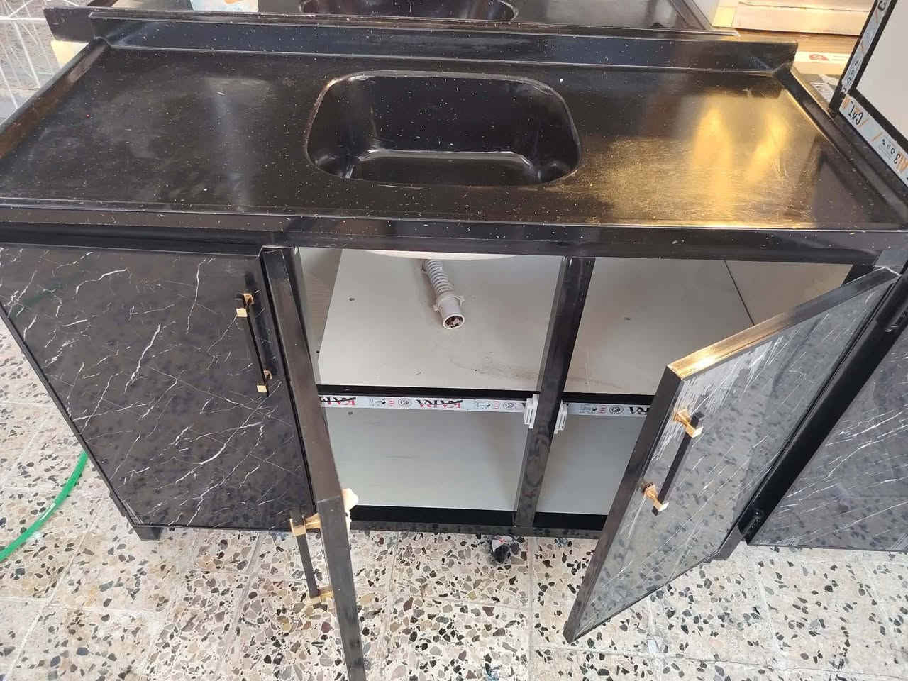كاونتر مترين ونص والسنك متر و 30 السعر 325 ترهم معارضه مع كاونتر قديمكاونترات مستعمله نظيفه للبيع وبأسعار مناسبه اي استفسار خاص 
@الجميع
كاونتر مترين وسنكي كرانيت متر و30
السعر 300 ترهم معارضه مع قديم موصل كراج الشمالكاونتر بلوطي حيل نضيفه وسنكي كرانين السعر 325 ترهم معارضه مع كاونترات قديمكاونتر مترين ونص والسنكي متر و٣٠ كرانيت السعر 260 ترهم معارضه مع قديم مالكم260كاونتر مترين ونص والسنك متر و 30 السعر 325 ترهم معارضه مع كاونتر قديم


**إذا كنت صاحب هذا الإعلان وتريد حذفه لأي سبب، رجاءا أرسل رسالة إلى الدعم الفني**