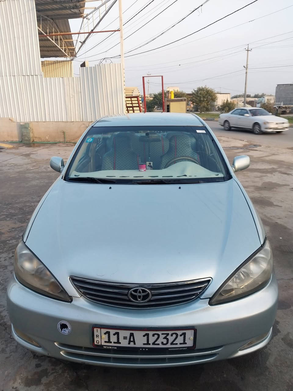 السلام عليكم 
كامري  خليجي 
مديل 2004
رقم بغداد انكليزي بسمي 
مصبوغه عام رش جماليه بدون ضربه 
حجم المكينه 2400 مكفوله لا تنقيص ولا تبخير 
شاشه وكامره  وتخم تاير جديد  
تبريد شرط ثلج 
العنوان صلاح الدين قضاء بلد 
السيارة عارضهه ب ٨٨ وبيهه مجال قليل
***********
